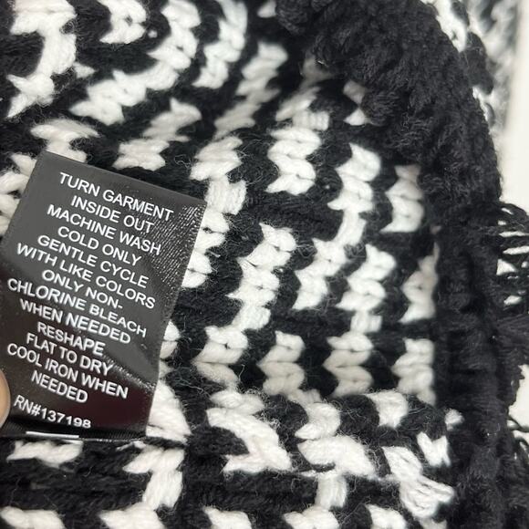 Tahari Womens Chunky Knit Cardigan Sweater Small Black White Pockets Preppy - Picture 10 of 11